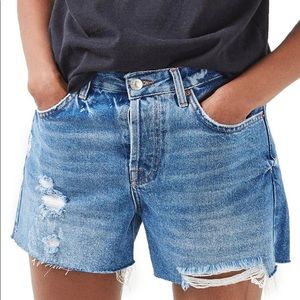 TOPSHOP MOTO Ashley ripped boyfriend shorts
